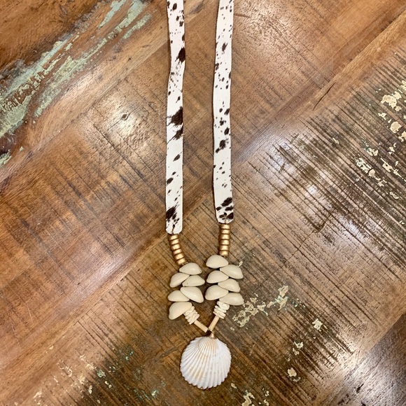 🌾 SALE! Hair on Hide Strap Necklace - Picture 3 of 6